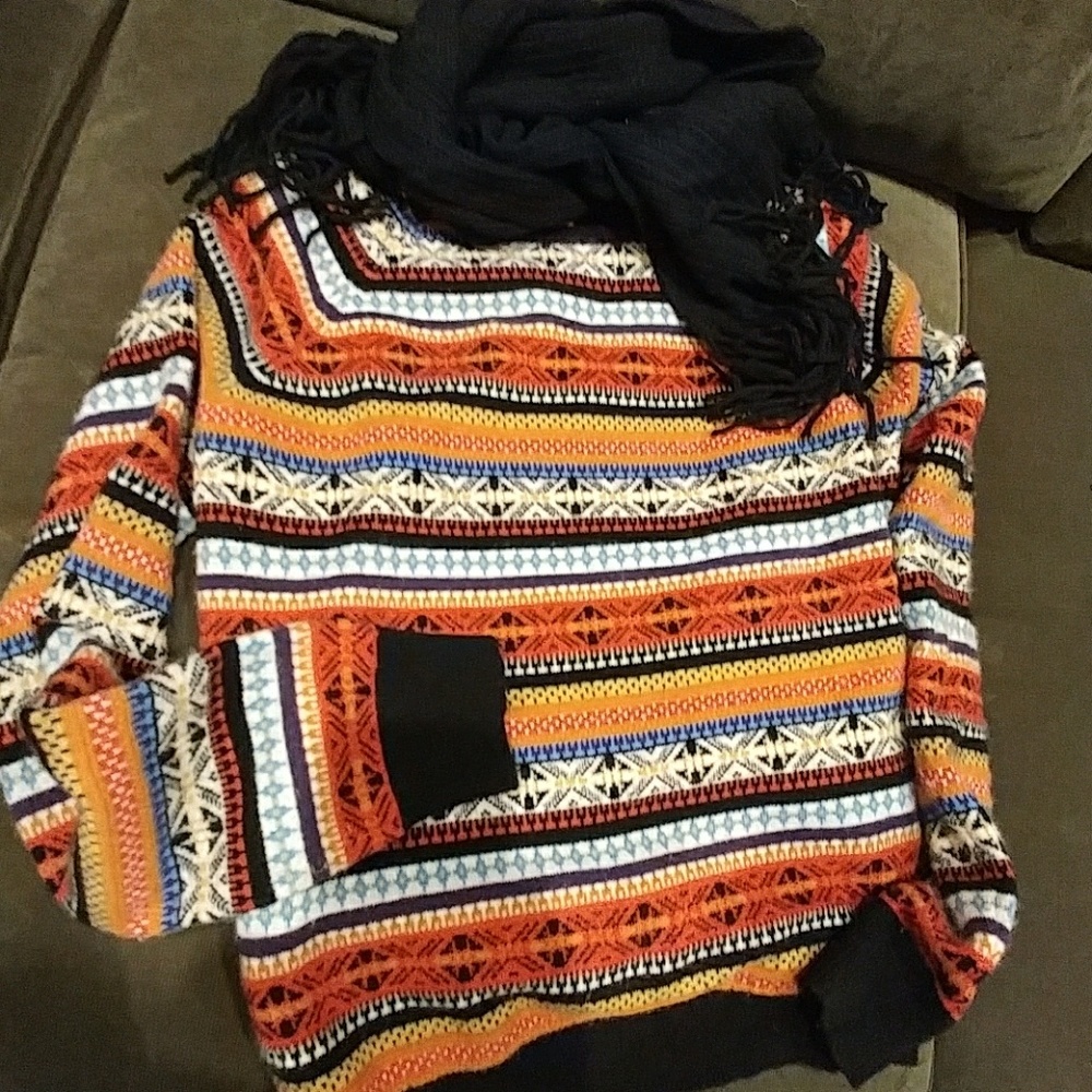 Aqua cashmere very soft sweater